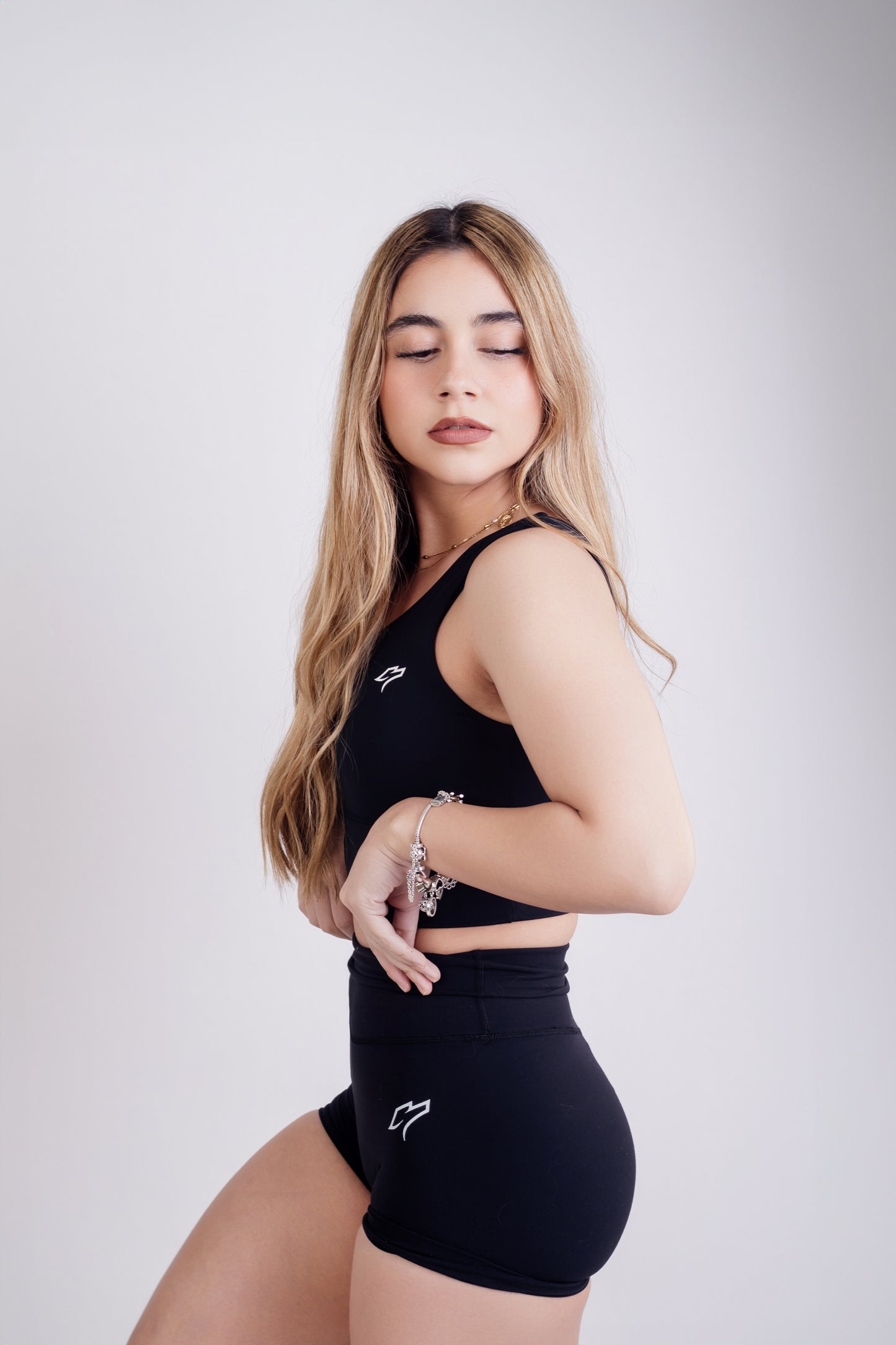 AURA SHORT LICRA NEGRO