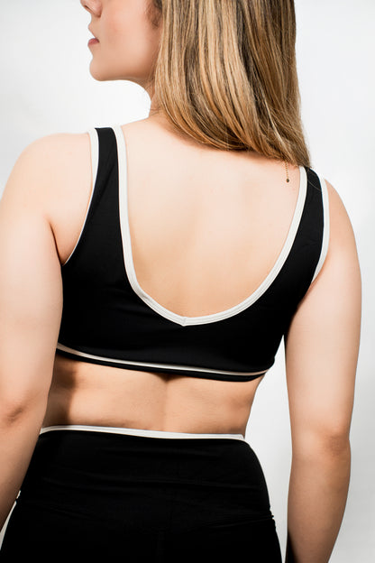 AURA TOP NEGRO RAYAS