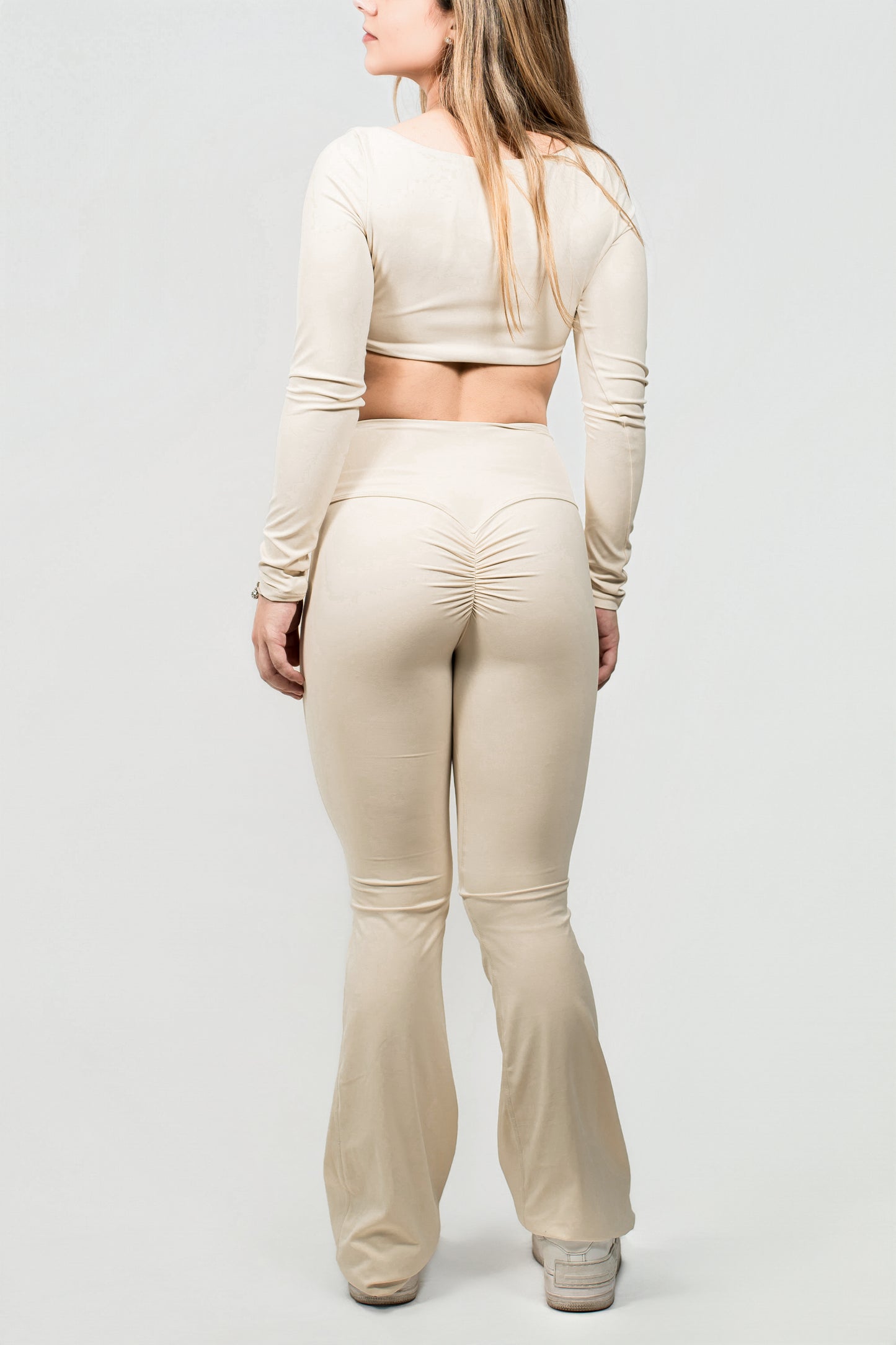AURA LEGGIN ACAMPANADO BEIGE
